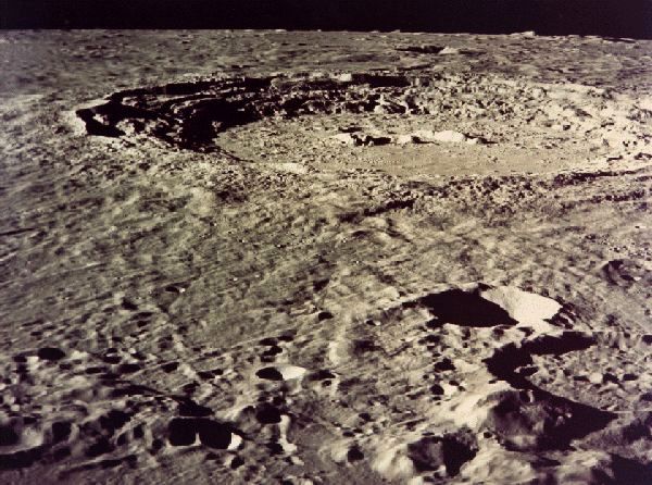 photo_tour_Moon_Craters.jpg